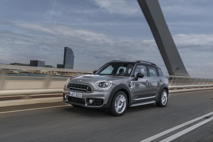 Mini Cooper S E Countryman ALL4 (F60) 2017 года  (WW) (фото 172 из 173)
